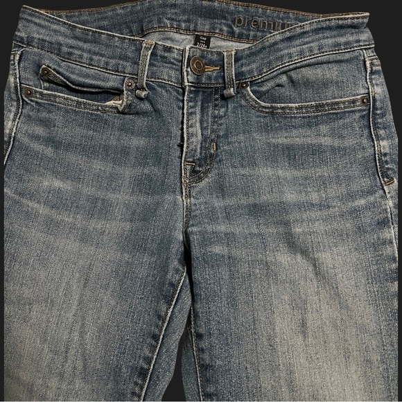 Gap Premium Straight Leg Jeans 2 / 26R - Picture 5 of 6